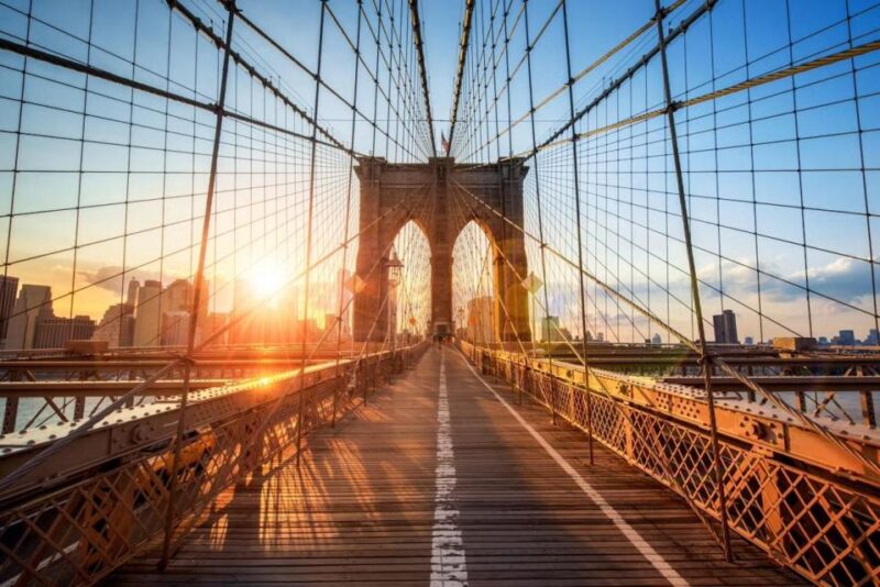 New York City: Brooklyn Bridge and Dumbo Walking Tour - Key Points