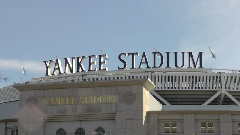 New York City: Brooklyn, Queens, and Bronx Tour in Spanish - Key Points