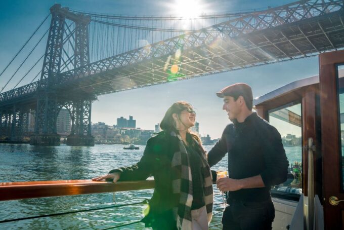 New York City: Champagne and Cheese Pairing Cruise - Yacht and Ambiance