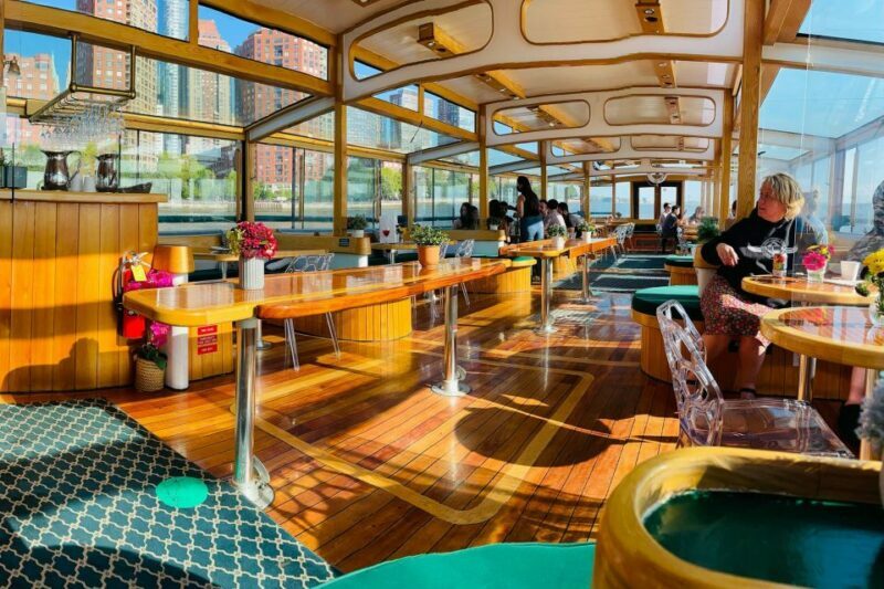 New York City Champagne, Cheese, Caviar & Sightseeing Cruise - Who Will Love This Tour?