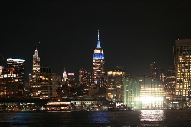 New York City Dinner Cruise on Luxury Yacht with Live Music - FAQ