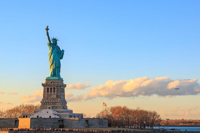 New York City: Escorted Bus Tours From Toronto - Booking and Confirmation