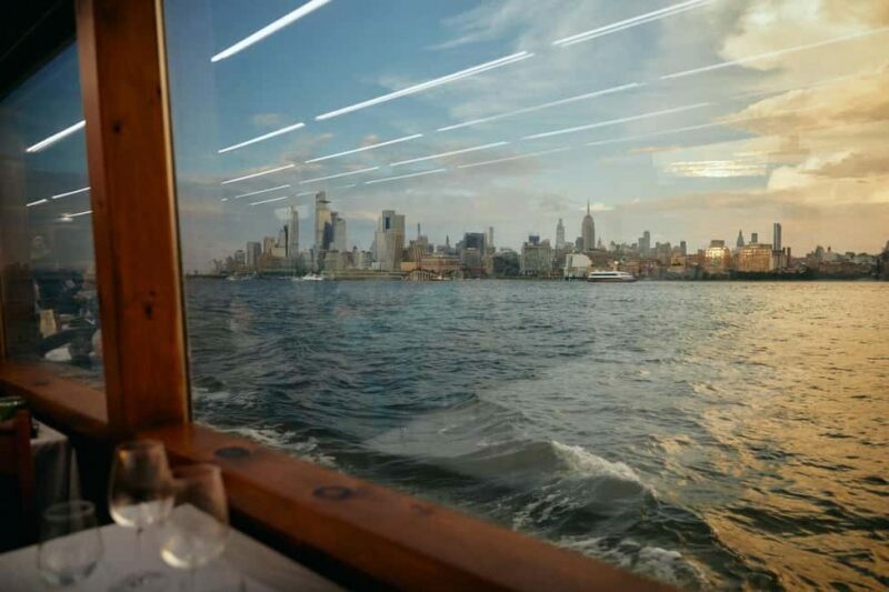 New York City: Gourmet Dinner Cruise with Live Music - The Sum Up: Who Should Consider This Cruise?