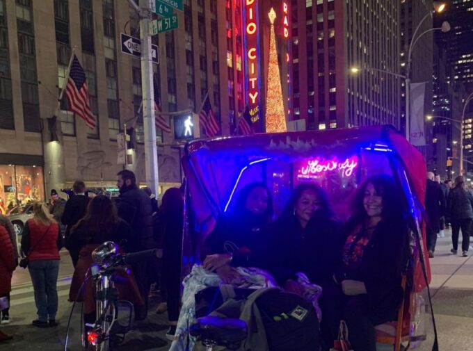 New York City: Guided Christmas Lights Private Pedicab Tour - Explore Central Park