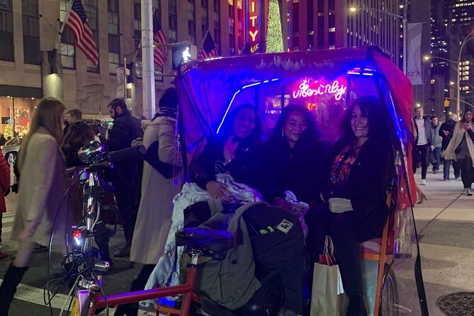 New York City: Guided Magical Christmas Lights Tour on a Pedicab - Intimate Pedicab Tour Experience