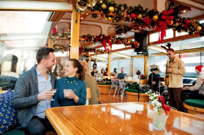 New York City: Holiday Jazz Classic Motor Yacht Cruise - Ideal for Travelers