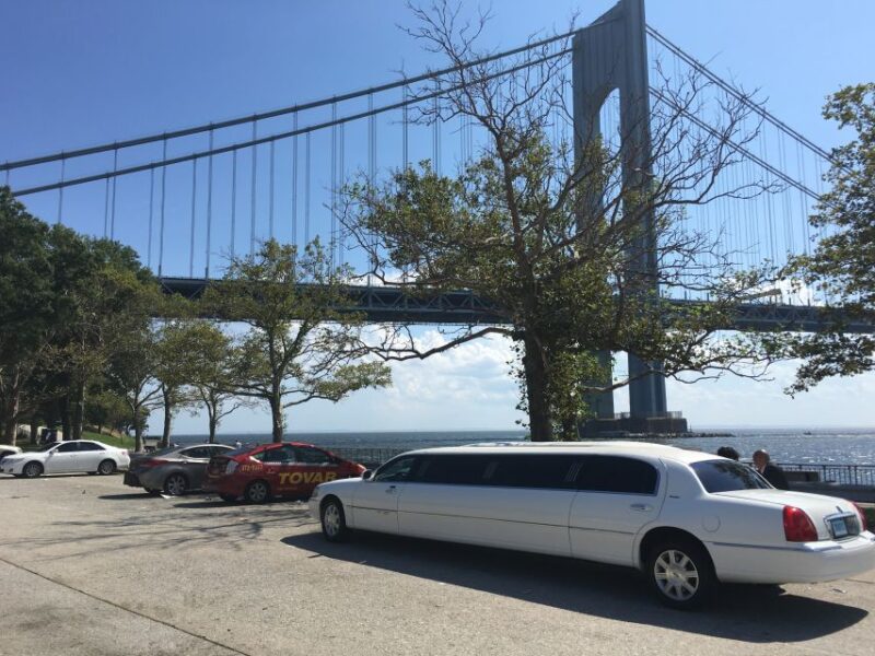 New York City: JFK Airport Private Limousine Transfer - Luggage Capacity