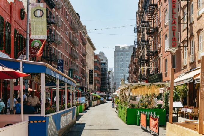 New York City: Little Italy Italian Food Tasting Tour - Tour Languages and Duration