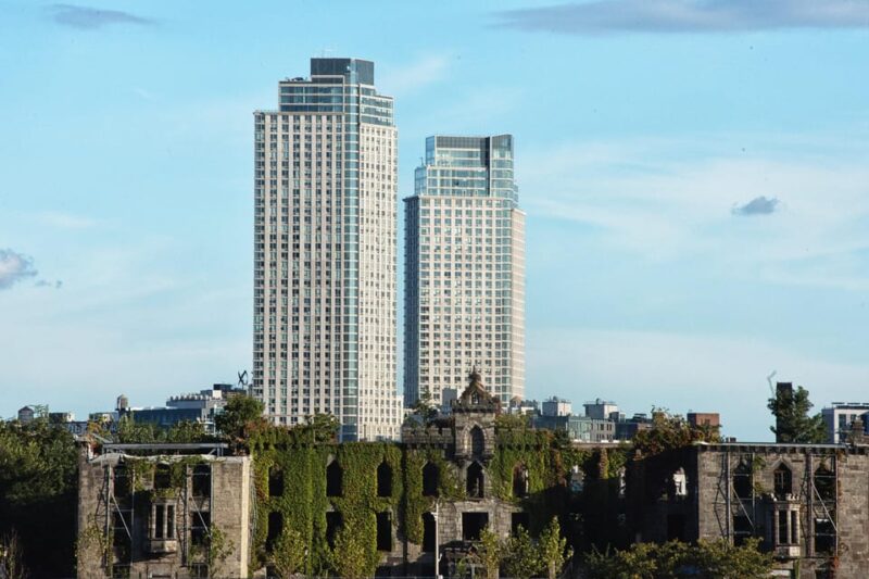 New York City: Smallpox Hospital Photo Tour - Unvaccinated Immigrants and the Hospital