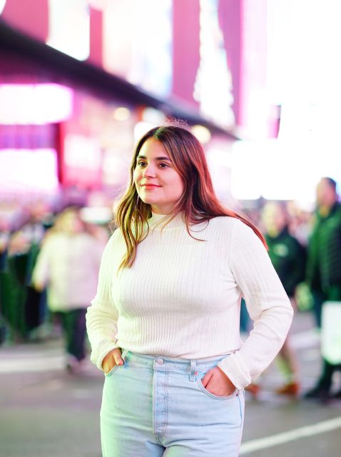 New York City: Solo or Couples Photoshoot in Times Square! - Professional Photographer and Photo Quality