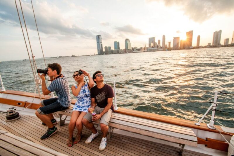 New York City: Sunset Sail Aboard a Schooner - Participant Guidelines