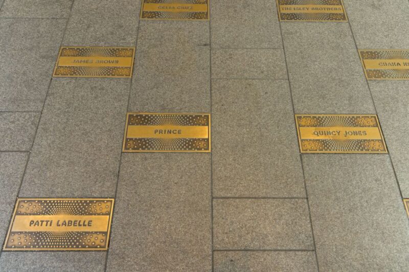 New York City: Tour of Manhattan, Bronx, Queens & Brooklyn - Harlem and Shakespeare Steps