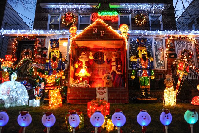 New York: Dyker Heights Christmas Lights Guided Tour - Whats Included in the Tour