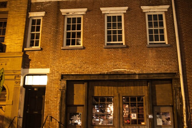 New York Ghosts: Hauntings & Ghouls of Greenwich Village - Uncovering Otherworldly Legends and Folklore