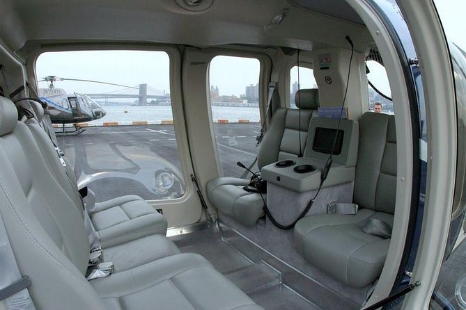 New York Helicopter Tour: Manhattan Highlights - Transportation and Meeting Points