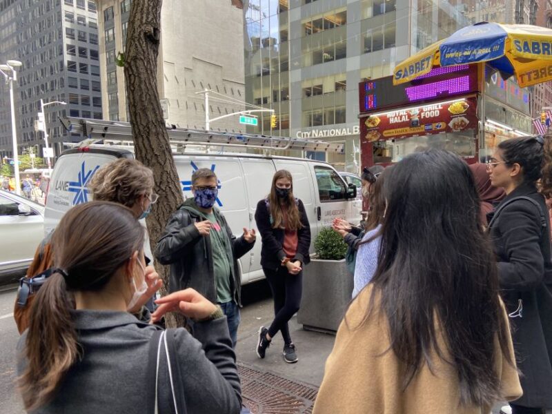 New York: Midtown Manhattan Street Food Walking Tour - Diverse Gourmet Dishes