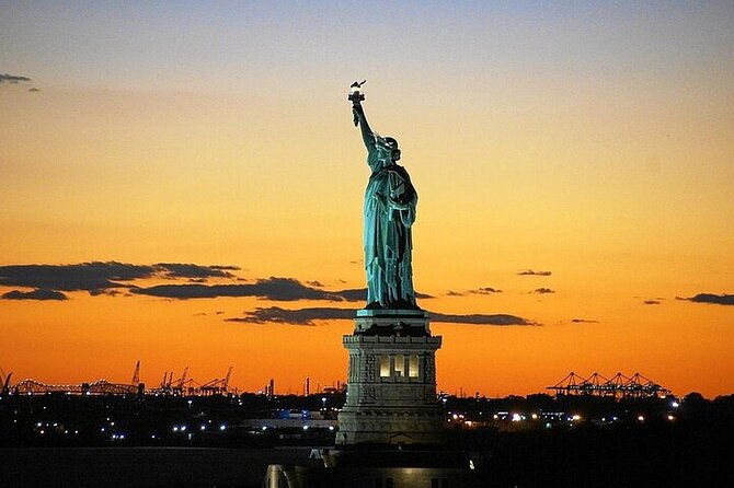 New York: Statue of Liberty Express Sightseeing Cruise - Onboard Amenities and Services