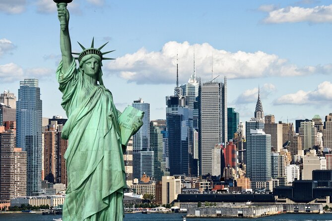 Newark Airport EWR Round-Trip Private Transfer by Luxury SUV - Inclusions