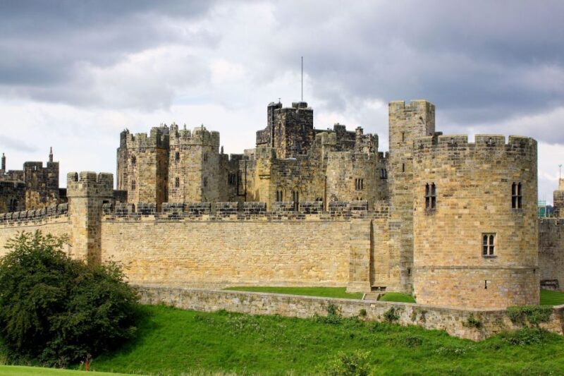 Newcastle: Alnwick and Warkworth Castle Guided Tour - Highlights of the Tour