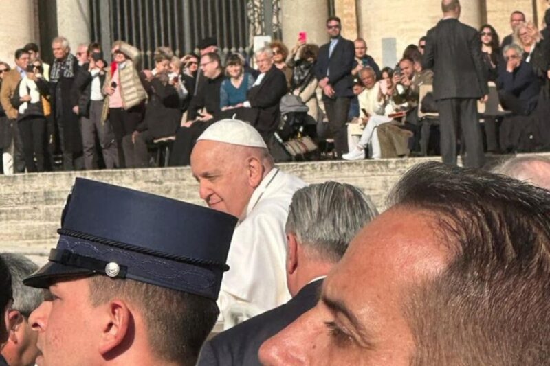 Newlywed Couples Blessing During Pope Francis Audience - Eligibility Requirements for Blessing