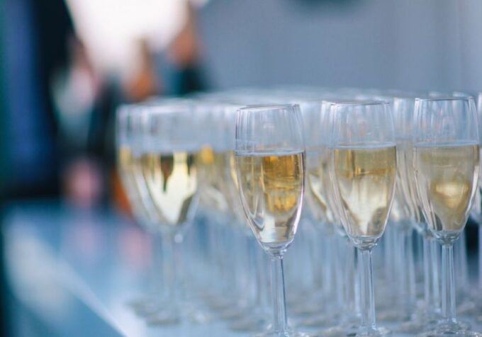 Newport Beach: Christmas Day Buffet Brunch or Dinner Cruise - Availability and Ratings