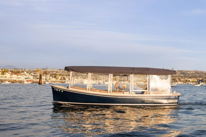 Newport Beach: Electric Boat Rental - Navigating Newport Beach Harbor