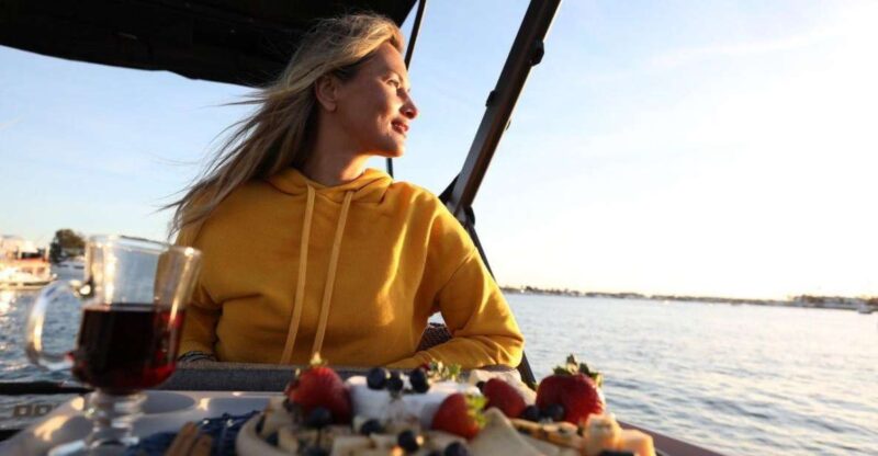Newport Beach: Newport Harbor Private Wine and Cheese Cruise - Customer Feedback
