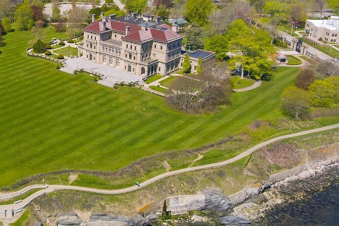 Newport Cliff Walk: A Self-Guided Audio Tour - Historical Highlights