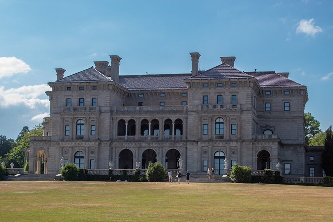 Newport Cliff Walk - Legends of the Gilded Age GPS Guided Audio Tour - Accessibility and Terrain
