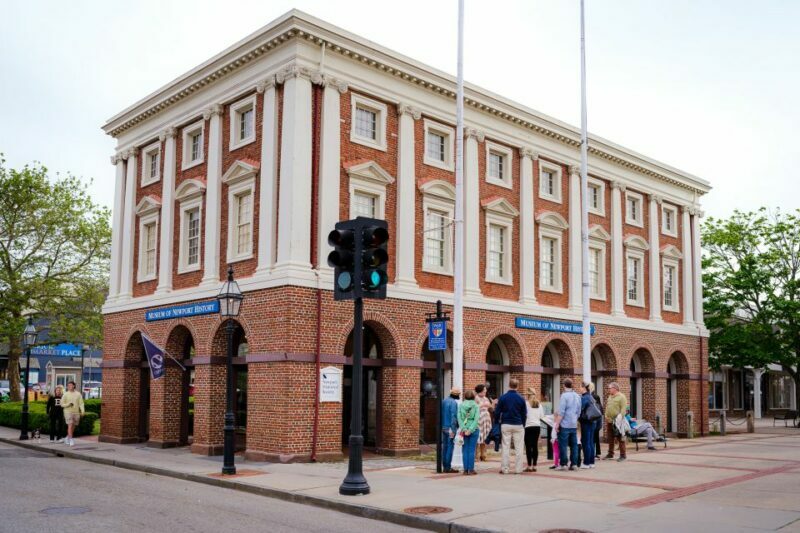Newport: Golden to Gilded Age Guided Walking Tour - Exploring Newport’s Historic Heart
