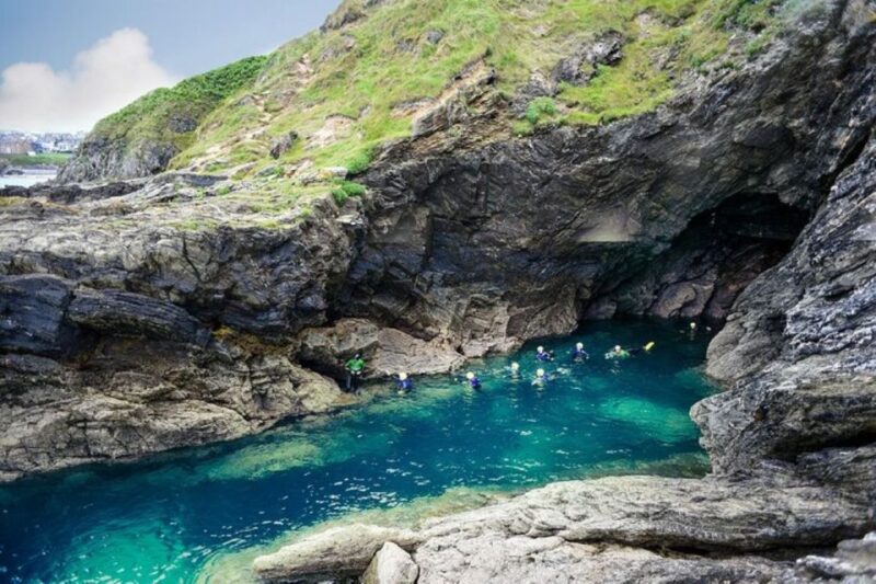 Newquay: Coasteering - Whats Included