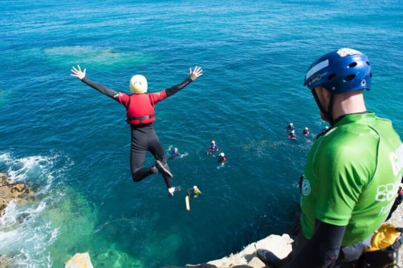Newquay: Coasteering - Navigating Challenges