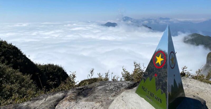 Ngu Chi Son Mountain Hiking - Sapa to Ta Giang Phin