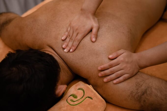 Nha Trang: 90mins Hot Stone Massage (FREE PICK-UP for 2pax+) - Body Warm-up and Massage