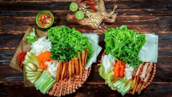 Nha Trang: Food Tour & City Tour - Discovering Bai Dai Beach