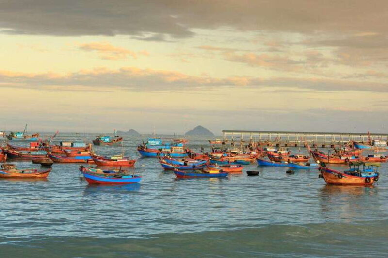 NHA TRANG: MINI BEACH AND ISLANDS TOUR WITH LUNCH - Transportation and Guide