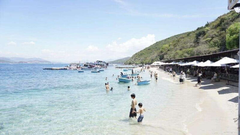 Nha Trang Private & Luxury Relaxing Island Discovery Tour - Dining With a View