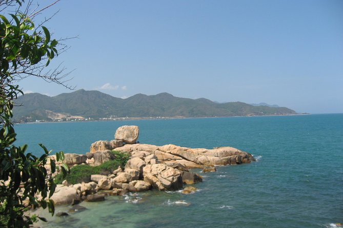 Nha Trang: Top Sites Must Visit Nha Trang City Trip - Discovering Hon Chong Mountain Island