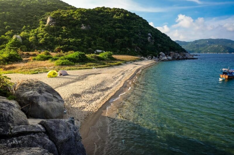 Nha Trang: Wild Island Boat Trip W/ Fish Hunting and Lunch - Highlights and Experiences