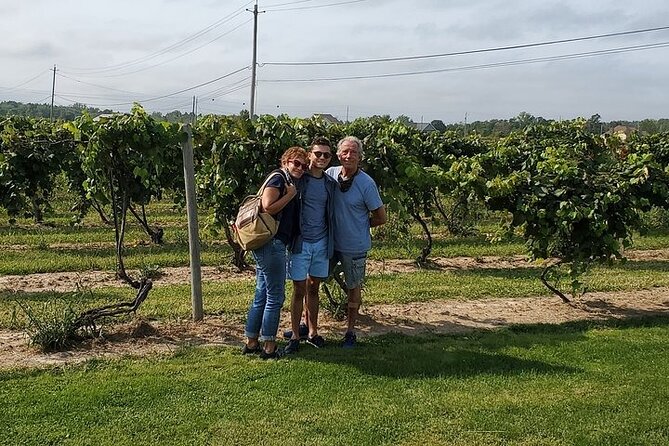 Niagara All American All Inclusive Boutique Wine Tour - Knowledgeable Guides
