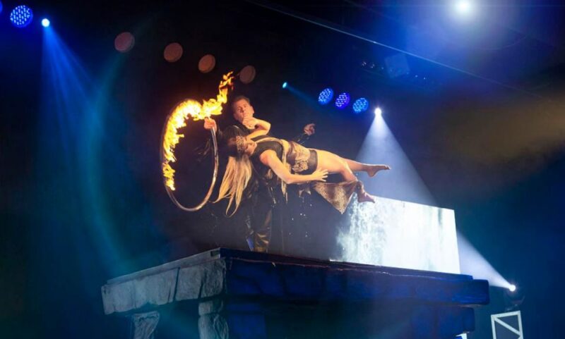 Niagara Falls: Adventure Theater & Greg Frewin Magic Show - Key Points