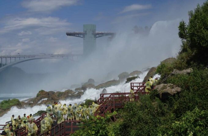 Niagara Falls: American Tour W/ Maid of Mist & Cave of Winds - Scenic Drives and Photo Stops