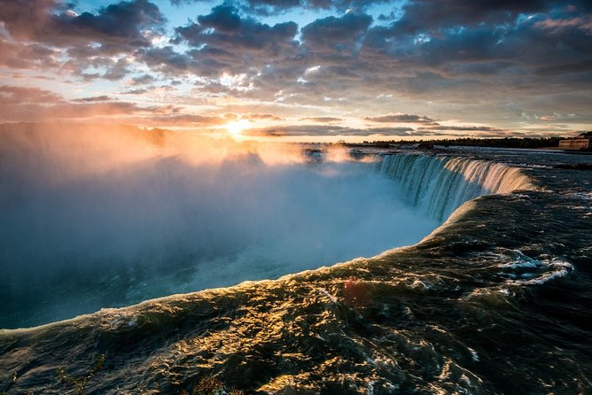 Niagara Falls Canada Day + Night Small Group Tour W/Falls Dinner - Panoramic Dining