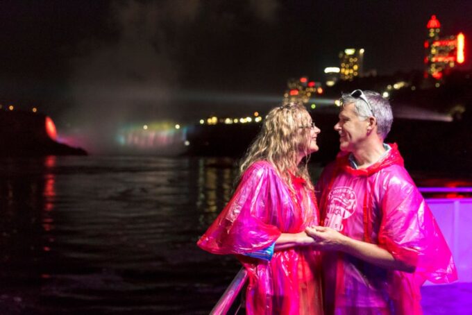 Niagara Falls, Canada: Evening Fireworks Cruise - Cruise Operations