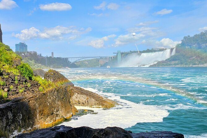 Niagara Falls Canada Tour, Boat & Maple Tasting  USA Pickup - The Sum Up