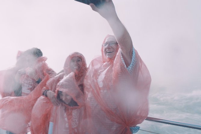 Niagara Falls Canada Tour: Helicopter Ride and Skylon Tower Lunch - Skylons Summit Suite Buffet