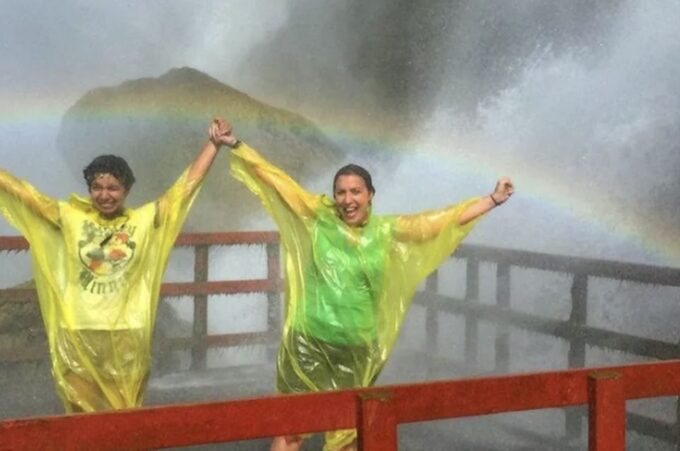 Niagara Falls Canada & USA: Small Group Deluxe Tour - Tour Duration and Price