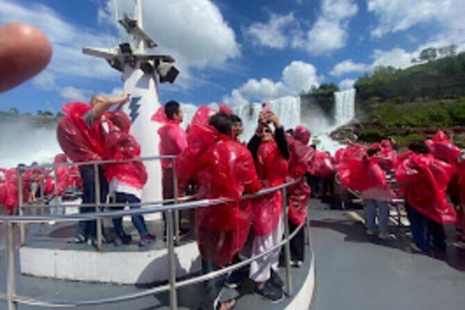 Niagara Falls Canada Walking Tour With Boat Cruise - What Travelers Say