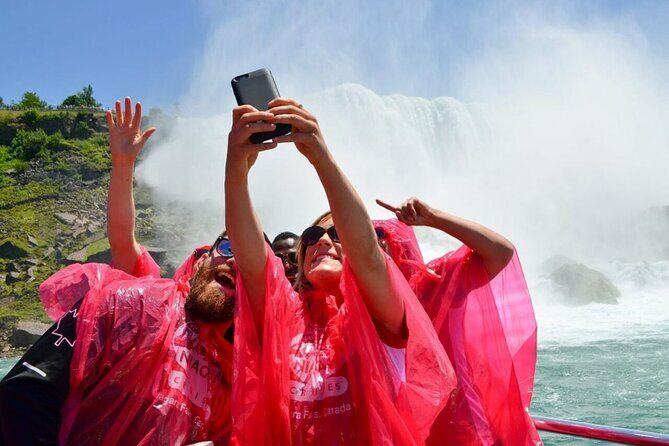 Niagara Falls Canada Walking Tour With Boat Cruise - Who Should Consider This Tour?