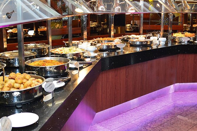 Niagara Falls Day and Evening Tour With Optional Boat & Dinner - Group Size and Transportation